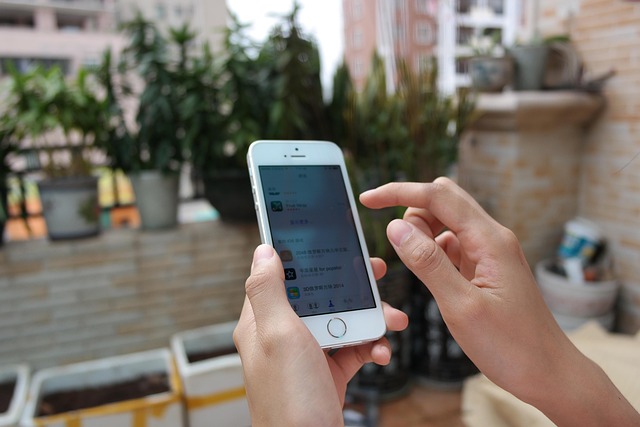 Apple atinge a marca de US$ 5 trilhões em valor de mercado ao final do pregão